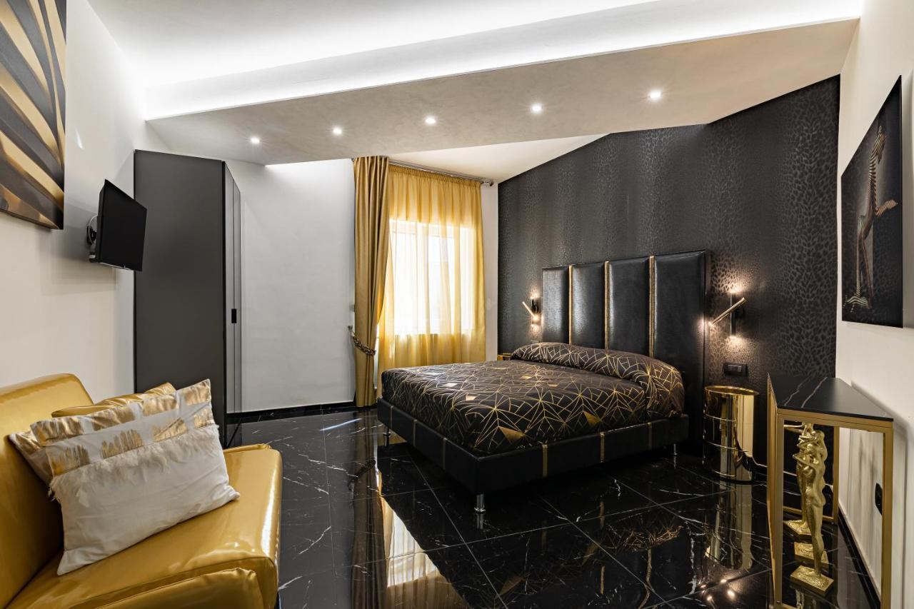 Prezioso Suites & Rooms Lecce Ngoại thất bức ảnh